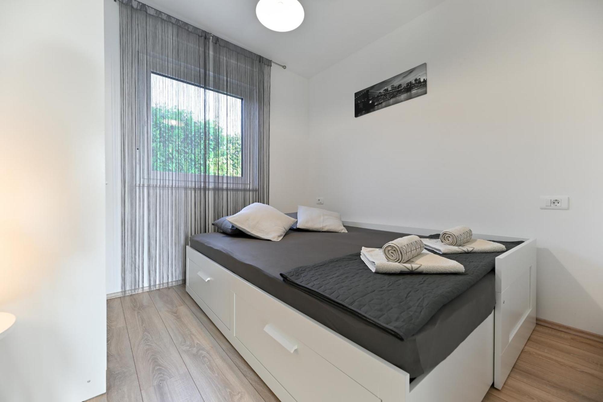 Holiday Home Aprilis With Pool, Jacuzzi And Sauna Galovac  Exterior foto