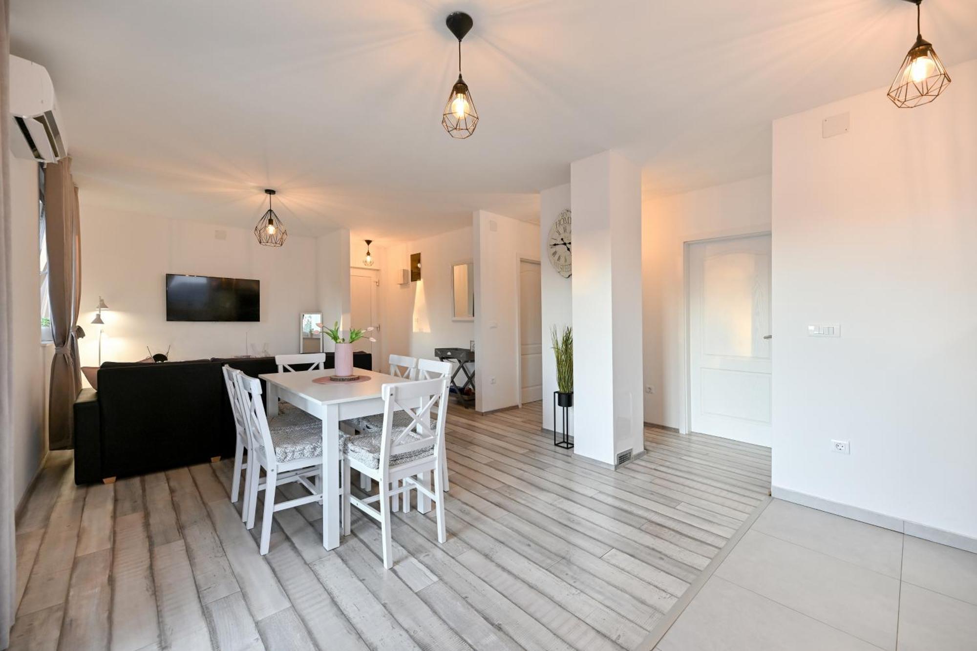 Holiday Home Aprilis With Pool, Jacuzzi And Sauna Galovac  Exterior foto