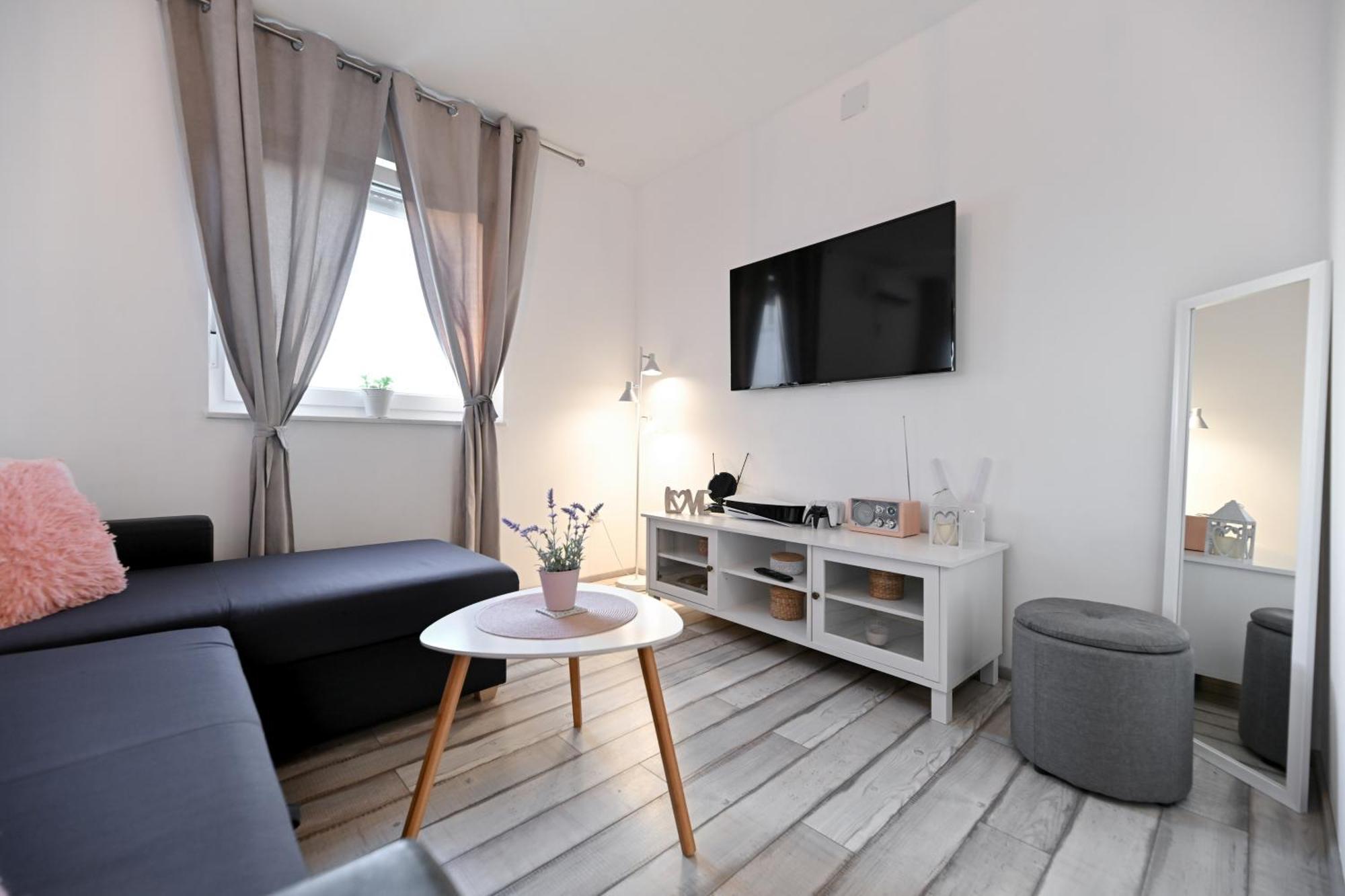 Holiday Home Aprilis With Pool, Jacuzzi And Sauna Galovac  Exterior foto