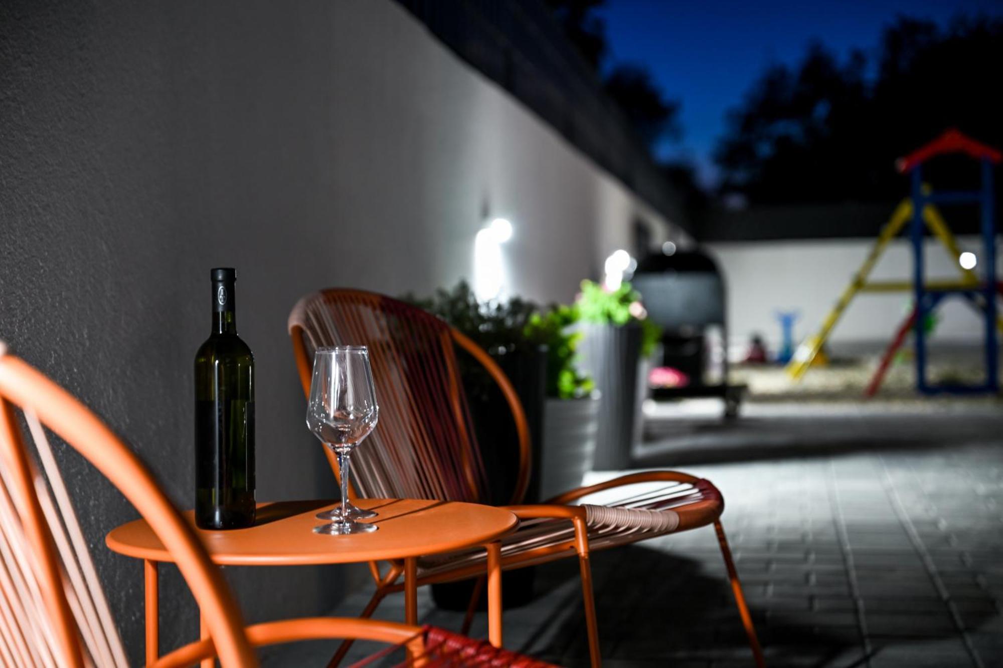 Holiday Home Aprilis With Pool, Jacuzzi And Sauna Galovac  Exterior foto