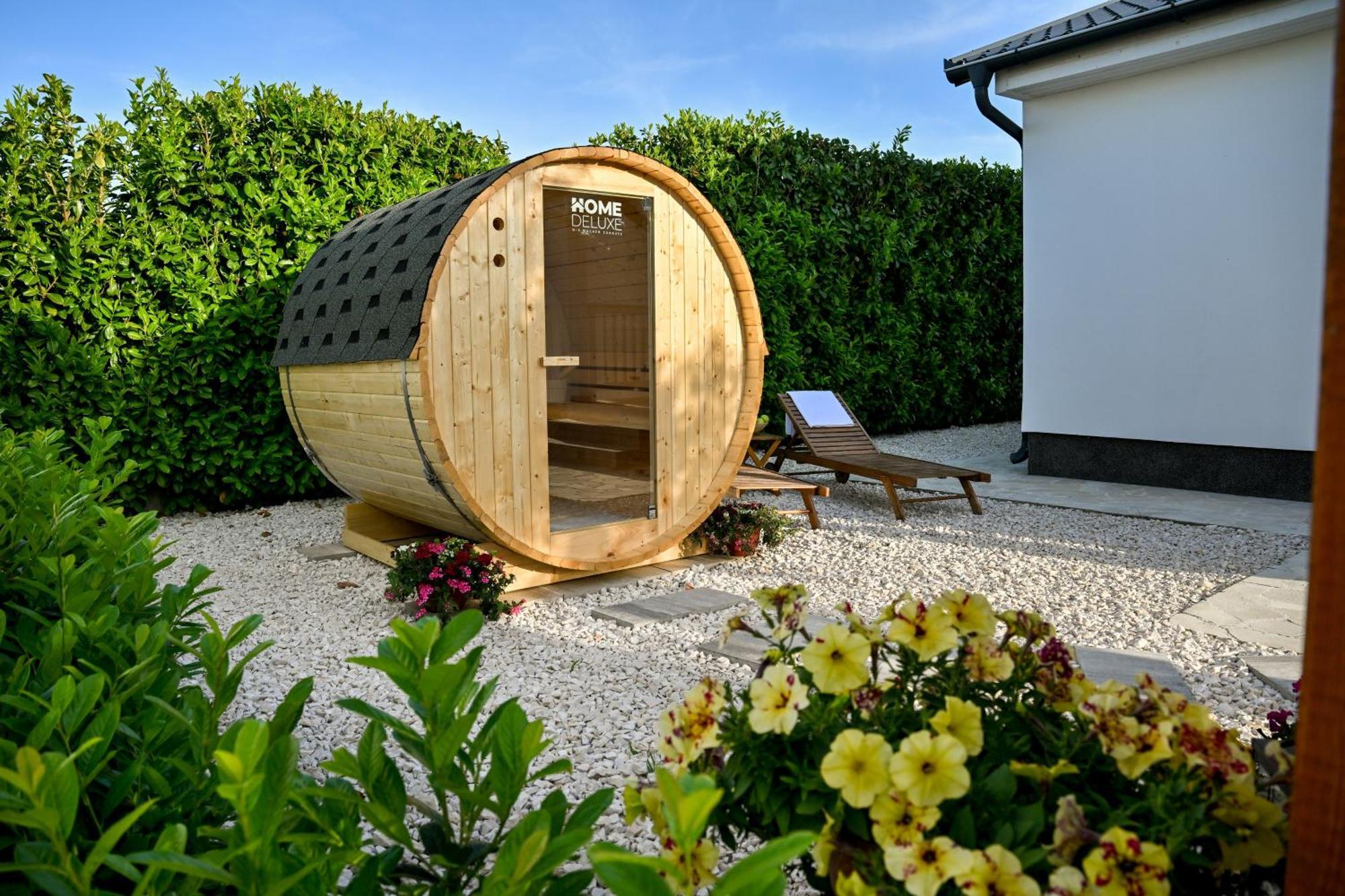 Holiday Home Aprilis With Pool, Jacuzzi And Sauna Galovac  Exterior foto
